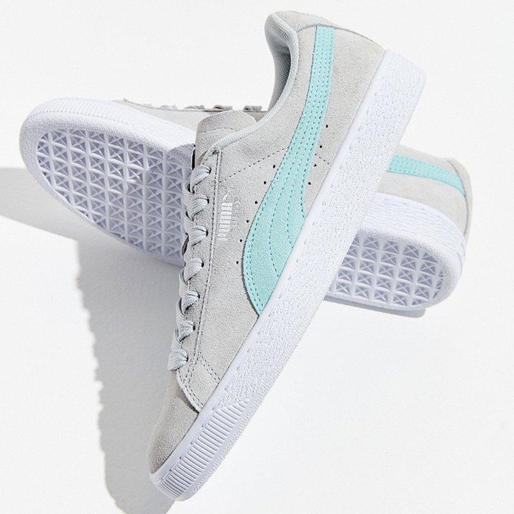 NWT Suede Grey PUMA Sneakers